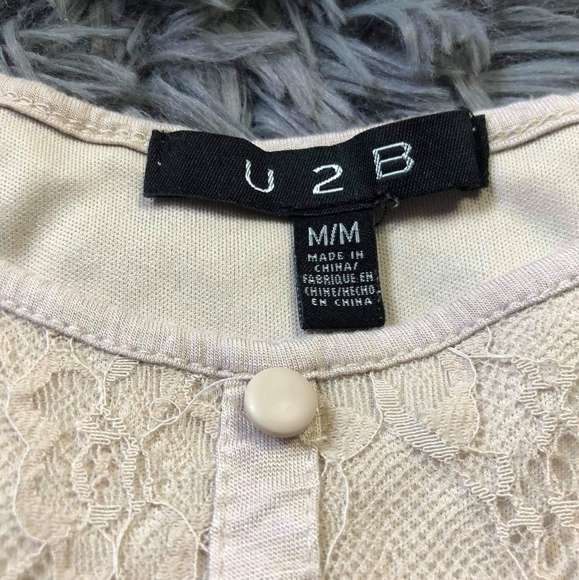 2/$15 Crop Top- mix&match - Picture 3 of 8